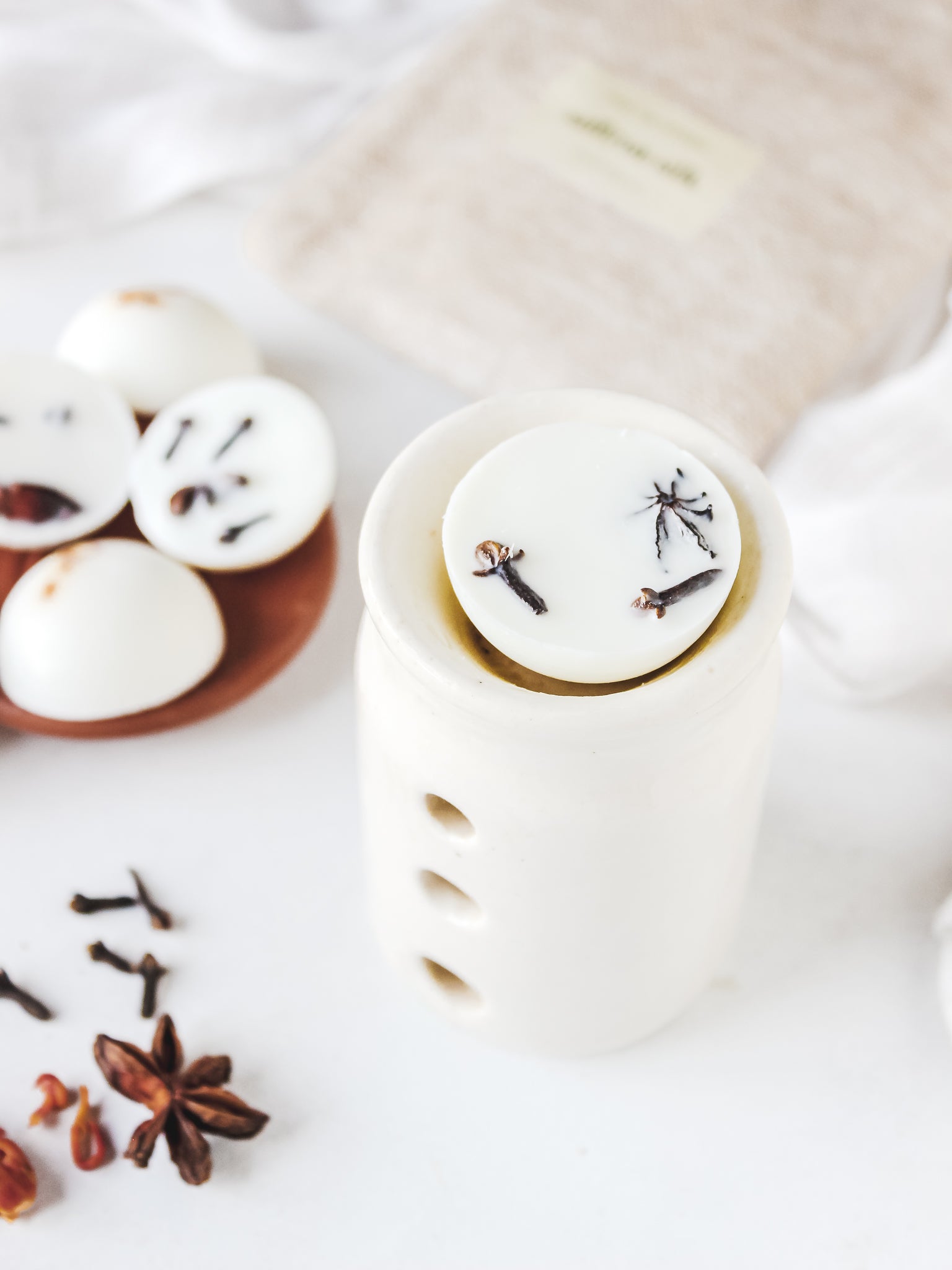 Saffron Silk Wax Melts