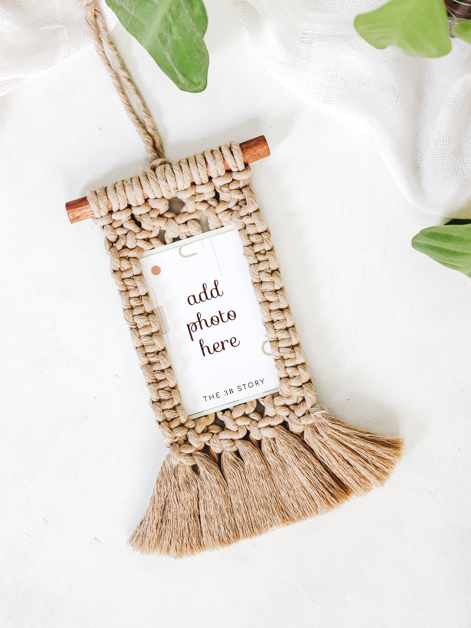 Macrame Photo Holder