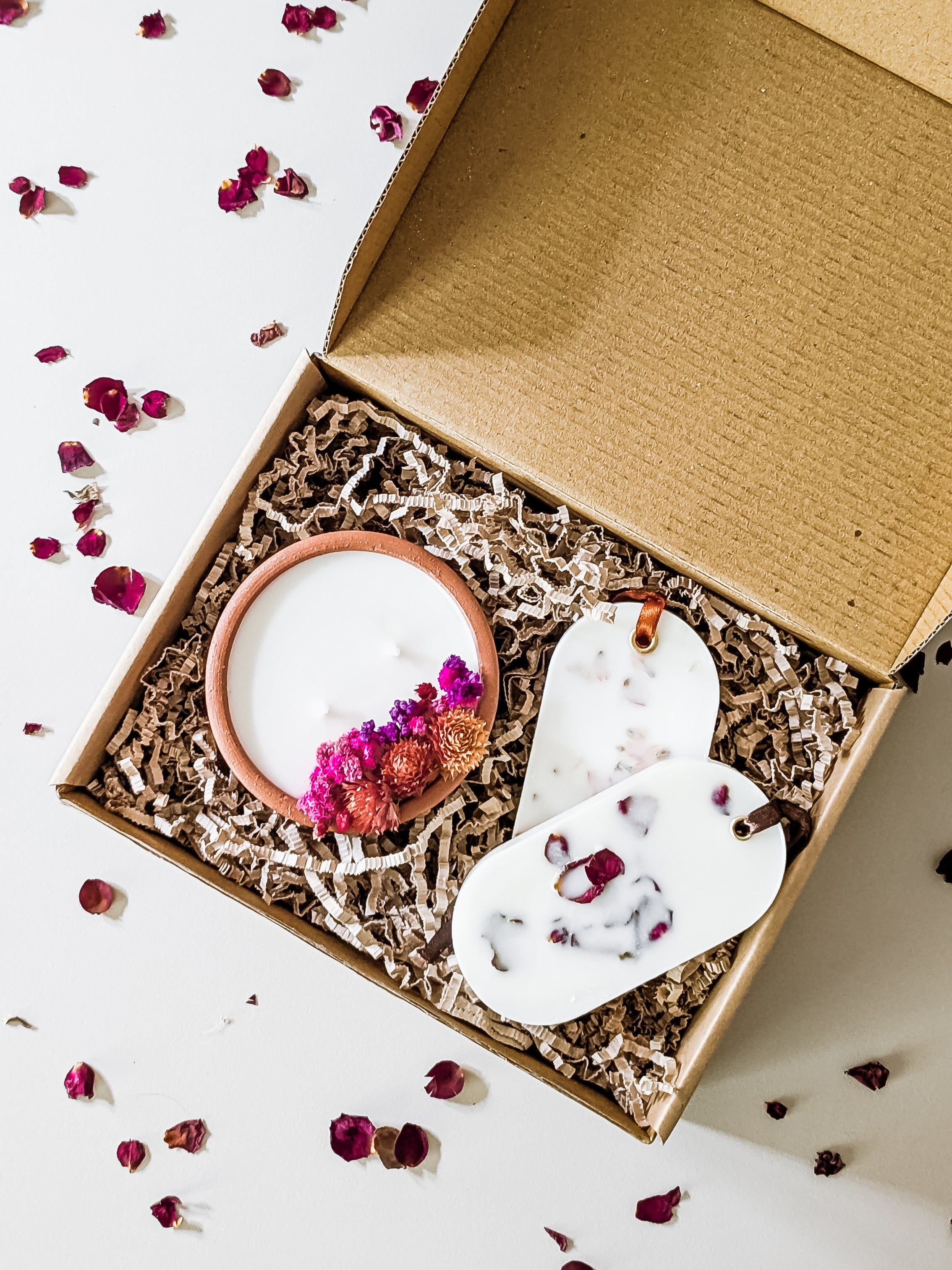 Candle & Wardrobe Fresheners Set